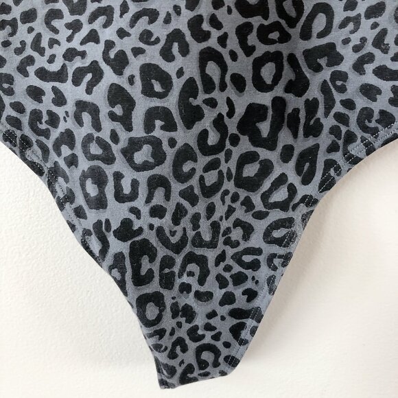 Aritzia TNA bodysuit top Large animal print tank top women’s grey black - Picture 5 of 15